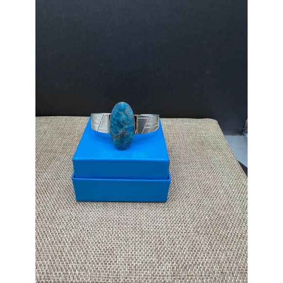 Jay King Mine Finds Sterling Silver Cuff Bracelet Large Oval Blue Apatite/Chryso - Picture 2 of 7